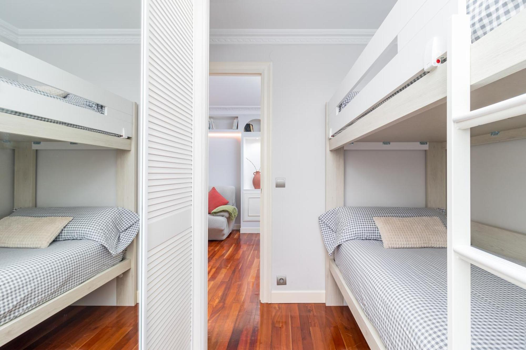 El Balcon De Charles Apartment ซานตานเดร์ ภายนอก รูปภาพ